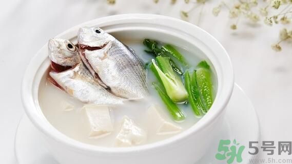 炒青菜為什么發(fā)黑？炒青菜發(fā)黑怎么辦？