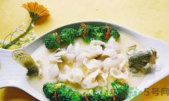 炒青菜為什么發(fā)黑？炒青菜發(fā)黑怎么辦？