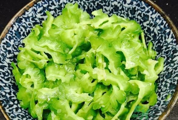 吃苦瓜可以祛痘嗎？苦瓜怎樣吃可以祛痘？