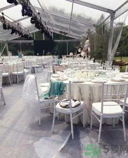 撒貝寧李白在哪里結(jié)婚？李白是誰？