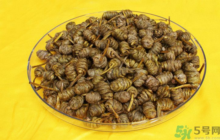 石斛和泥鰍能同吃嗎？石斛和泥鰍能一起吃嗎？