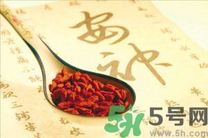 苦瓜可以和枸杞一起泡水喝嗎？苦瓜和枸杞一起泡水喝好嗎？