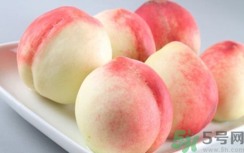 吃桃子怎么去毛？吃桃子有什么技巧？