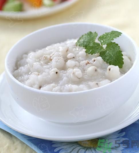 吃薏米粥可以養(yǎng)脾胃嗎？薏米粥有什么功效？