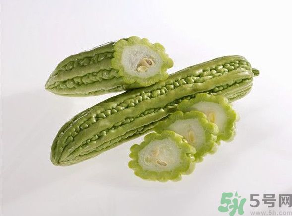 茉莉花綠茶加苦瓜能減肥嗎？茉莉花和苦瓜泡水喝嗎？