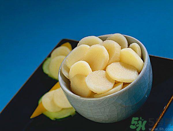 榴蓮和荸薺能一起吃嗎？吃過榴蓮后可以吃荸薺嗎？