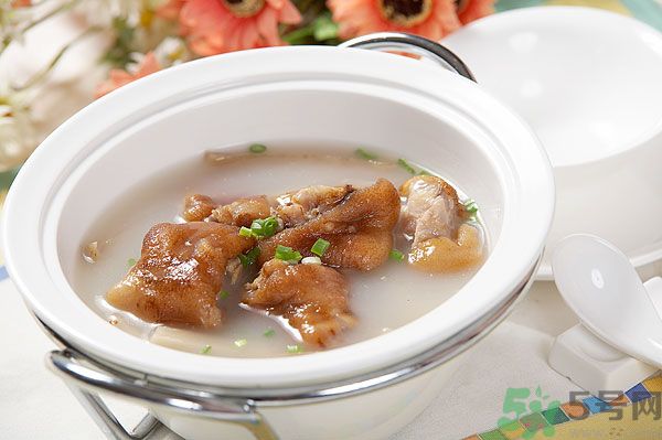 姬松茸燉豬蹄能放花生嗎？姬松茸燉豬蹄的做法？