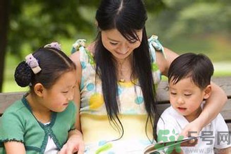 9歲女孩擬二胎合同維權(quán)是怎么回事？父母生二胎要怎樣和孩子溝通？