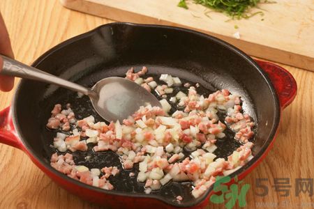 洋蔥怎么做寶寶愛吃？怎樣做洋蔥讓寶寶愛吃？