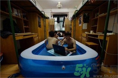 廣西學生把宿舍灌成泳池是哪個學校？廣西學生把宿舍灌成泳池怎么回事？
