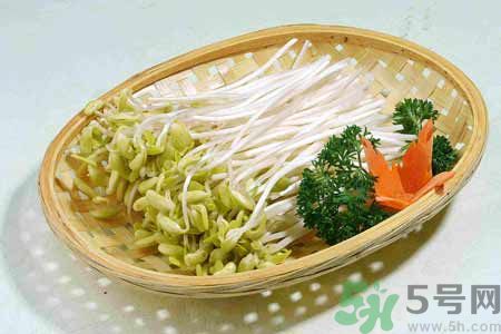 炒豆芽菜欠火候可以吃嗎？炒豆芽菜沒熟可以吃嗎？