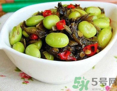 芥菜與鯽魚可以一起吃嗎？芥菜和鯽魚一起吃好不好？