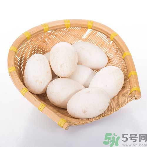 鵝蛋和鴨蛋哪個(gè)好？鵝蛋和鴨蛋哪個(gè)清火效果好？