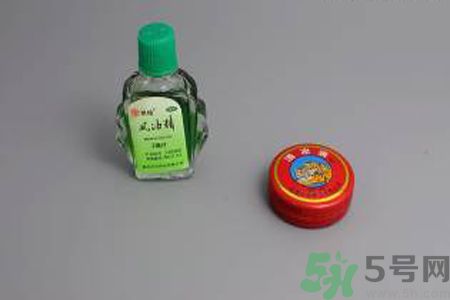 清涼油和風(fēng)油精的區(qū)別？清涼油和風(fēng)油精哪一個(gè)好？