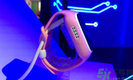 360巴迪龍兒童手表5和5s怎么樣？防水嗎？使用教程