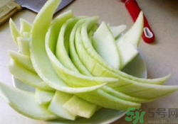 西瓜皮能敷臉嗎？怎么用西瓜皮敷臉？