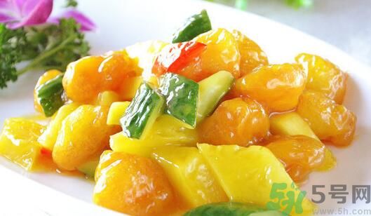 馬蹄能和菠蘿一起吃嗎？馬蹄和菠蘿一起吃好嗎？