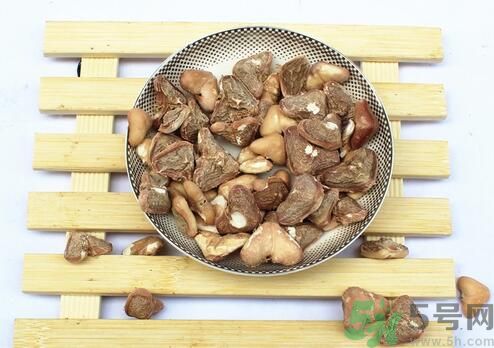 菱角可以燉湯嗎？菱角燉湯喝有什么功效？