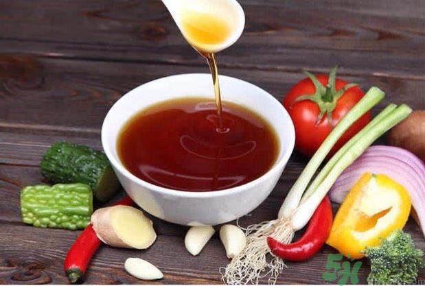 夏天小磨油要不要放冰箱？小磨油可不可以放冰箱？