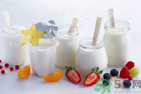 喝酸奶胃疼是為什么？喝酸奶為什么會胃疼？