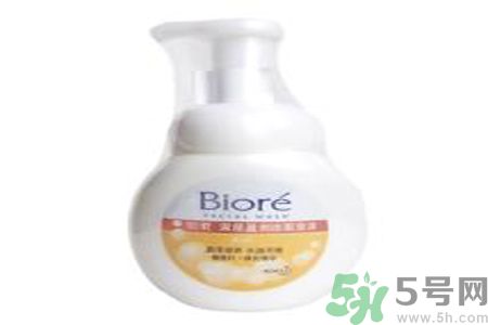 碧柔深層盈潤潔面泡沫適合什么膚質(zhì)？敏感膚質(zhì)可以用碧柔深層盈潤潔面泡沫嗎？