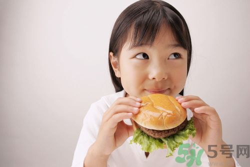 兒童減肥吃什么好？?jī)和允裁纯梢詼p肥？