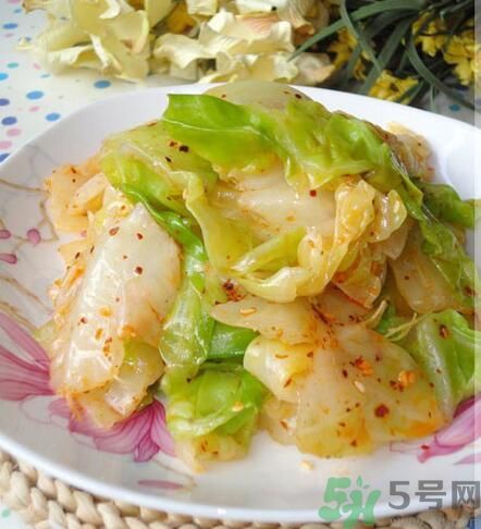 包菜可以生吃嗎？包菜可以涼拌嗎？