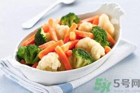 夏季上火的表現(xiàn)有哪些？夏季上火怎么辦？