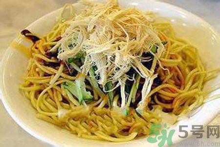 哺乳期可以吃涼面嗎？哺乳期吃涼面對寶寶有影響嗎？