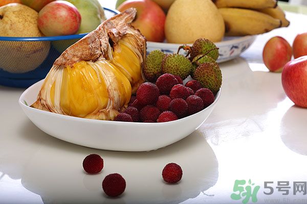 吃楊梅過敏怎么辦？楊梅過敏癥狀有哪些？