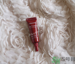 夢妝花顏凝時(shí)菁華眼霜好用嗎？夢妝花顏凝時(shí)菁華眼霜怎么樣？