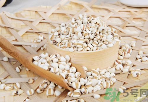 經(jīng)期可以喝薏米水嗎？經(jīng)期喝薏米水會(huì)不會(huì)肚子痛？