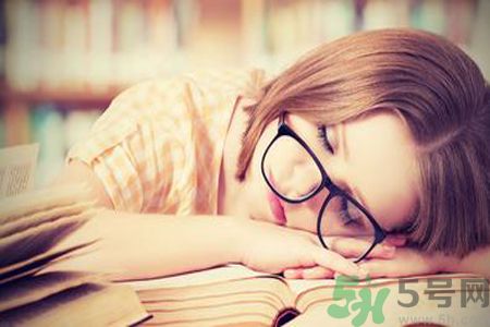 夏季濕氣重怎么辦？夏季祛濕的方法