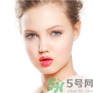 珂秀絲蜜炫色滋潤唇膏XS203是什么顏色？珂秀絲蜜炫色滋潤唇膏XS203好用嗎？