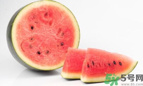 西瓜能和牛奶一起吃嗎？西瓜和牛奶一起吃好嗎？