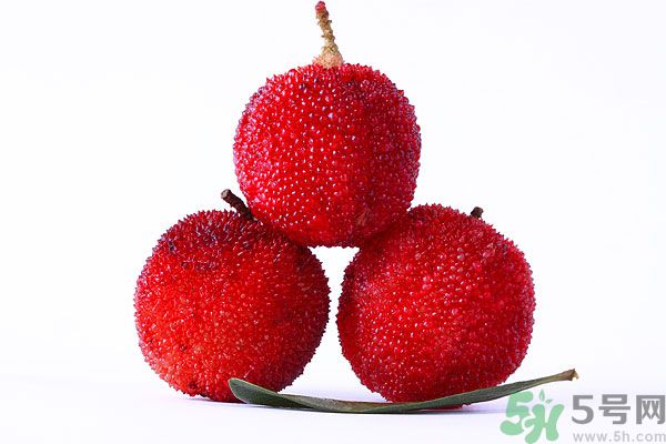 楊梅里面的蟲子能吃嗎？楊梅里面的蟲子吃了會(huì)怎么樣？