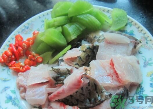 魚能和萵苣一起煮嗎？魚可以和萵苣一起吃嗎？