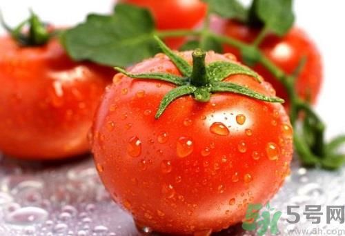坐月子能吃生西紅柿？月子里能不能吃生的西紅柿？