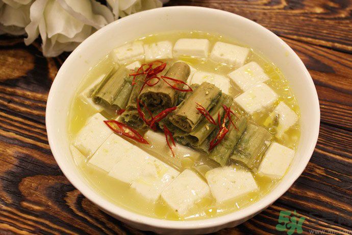 莧菜可以和豆腐一起吃嗎？莧菜能和豆腐一起吃嗎？