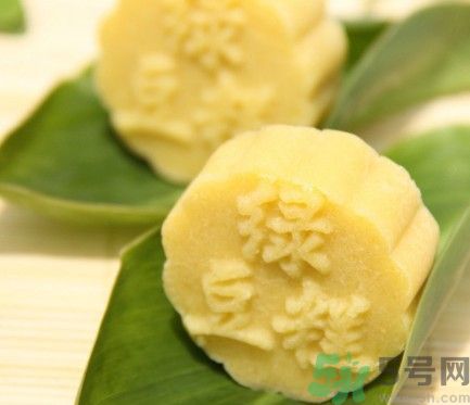 吃綠豆糕可以喝酸奶嗎？吃綠豆糕喝酸奶好不好？