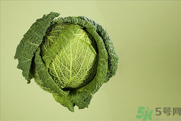 包菜外面爛了還能吃嗎？包菜里面有花可以吃嗎？