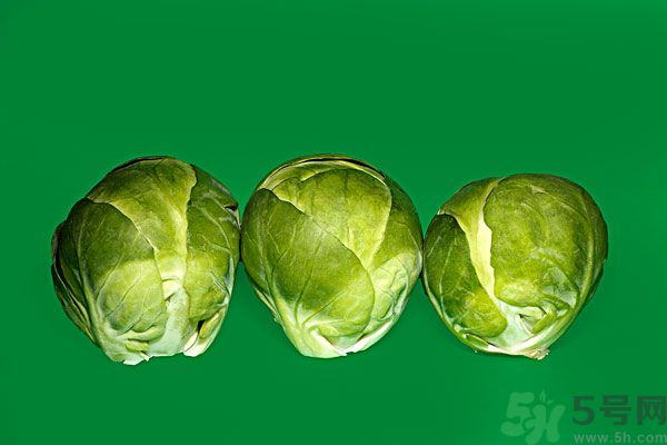 包菜外面爛了還能吃嗎？包菜里面有花可以吃嗎？