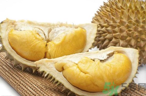 榴蓮可以和酸奶一起吃嗎？吃榴蓮可以喝酸奶嗎？