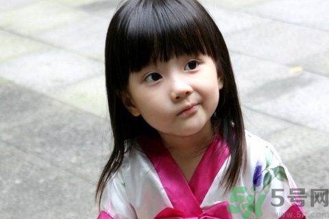 幼童屁股長(zhǎng)出尾巴的原因是什么？孕婦缺什么幼童屁股長(zhǎng)出尾巴？