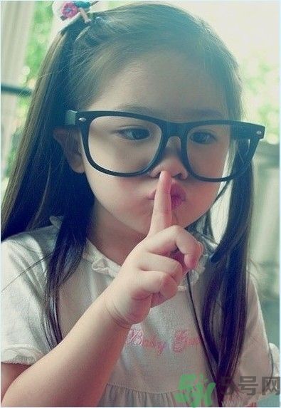 幼童屁股長(zhǎng)出尾巴的原因是什么？孕婦缺什么幼童屁股長(zhǎng)出尾巴？