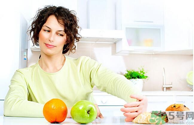 備孕期間女性能喝酒嗎？備孕的女性可以喝酒嗎？