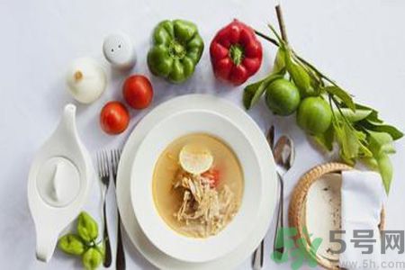 夏天吃什么養(yǎng)胃？夏天養(yǎng)胃要注意什么？