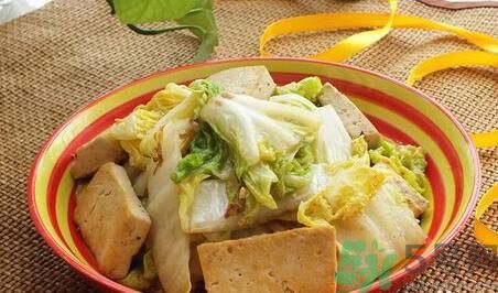 包菜可以和豆腐一起炒嗎？包菜能和豆腐一起吃嗎？