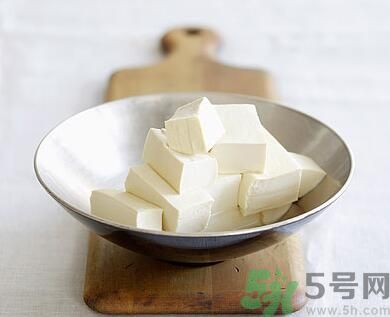 包菜可以和豆腐一起炒嗎？包菜能和豆腐一起吃嗎？