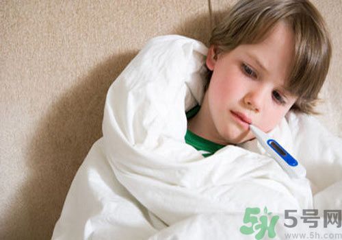 吹空調發(fā)燒了怎么辦?吹空調發(fā)燒怎么退燒